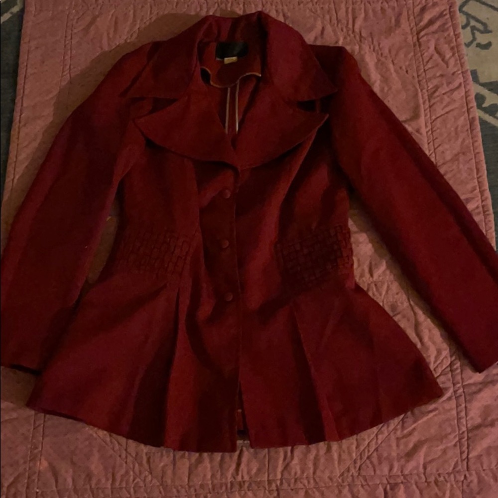 Women’s lovely burgundy vintage blazer